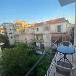 Kostas Lux *