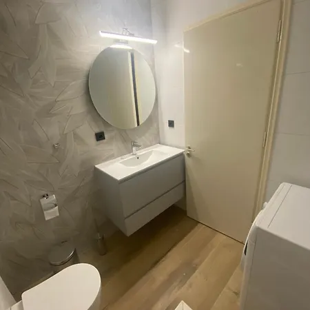 Kostas Lux * コルフ島