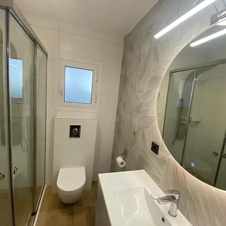 Daire Kostas Lux Korfu